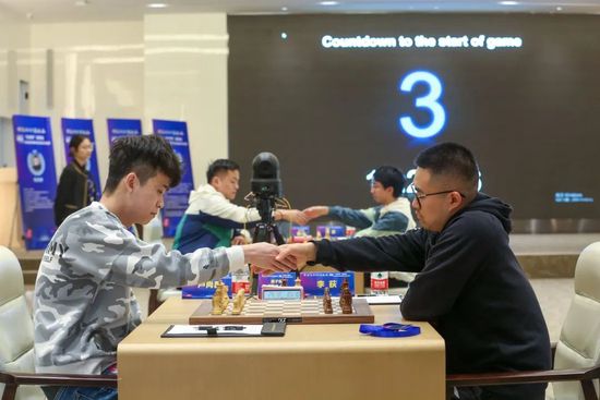 林源里的小洁